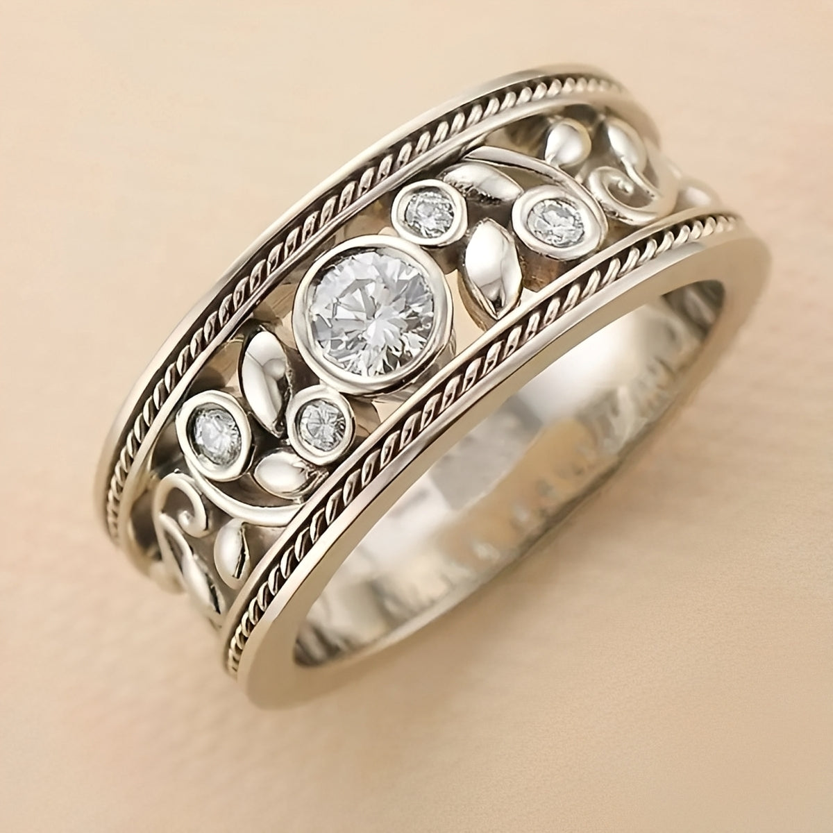Nina – Vintage-Silberring mit Zirkonia