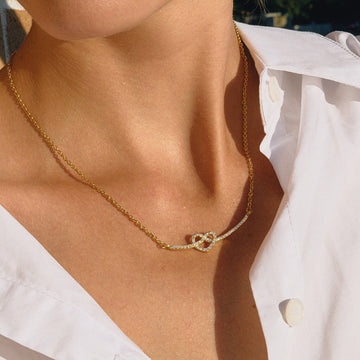 Valeria – Glänzendes Herz-Halsband