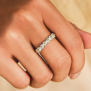 Dahliana – Margaritenring aus verstellbarem Silber und handbemaltem Emaille