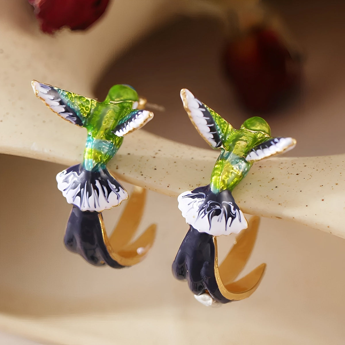 Wendy – Vintage-Emaille-Hummingbird-Ohrringe
