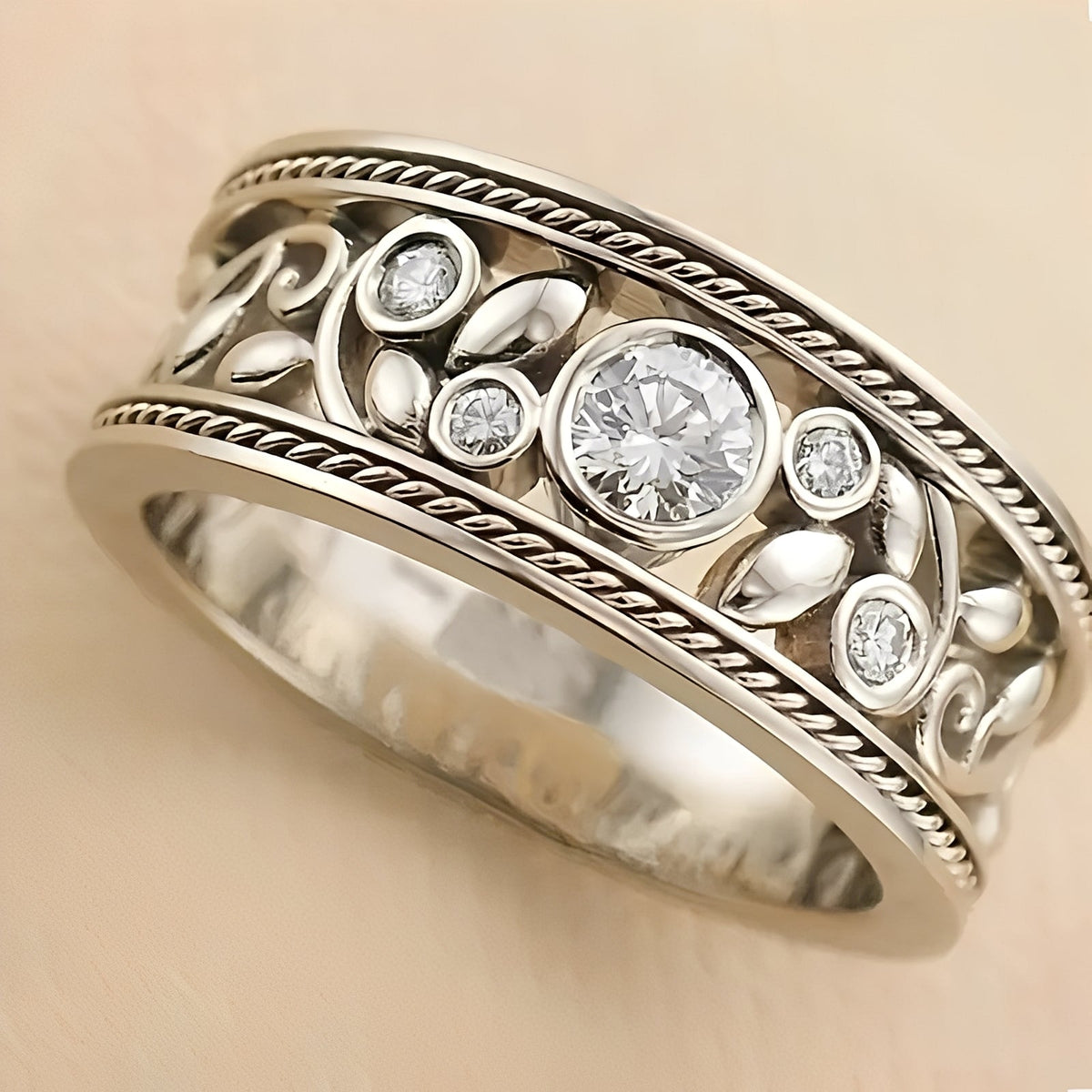 Nina – Vintage-Silberring mit Zirkonia