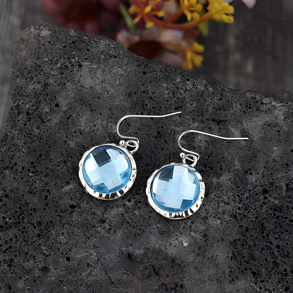 Azura – Vintage Ohrringe mit blauen Kristallen