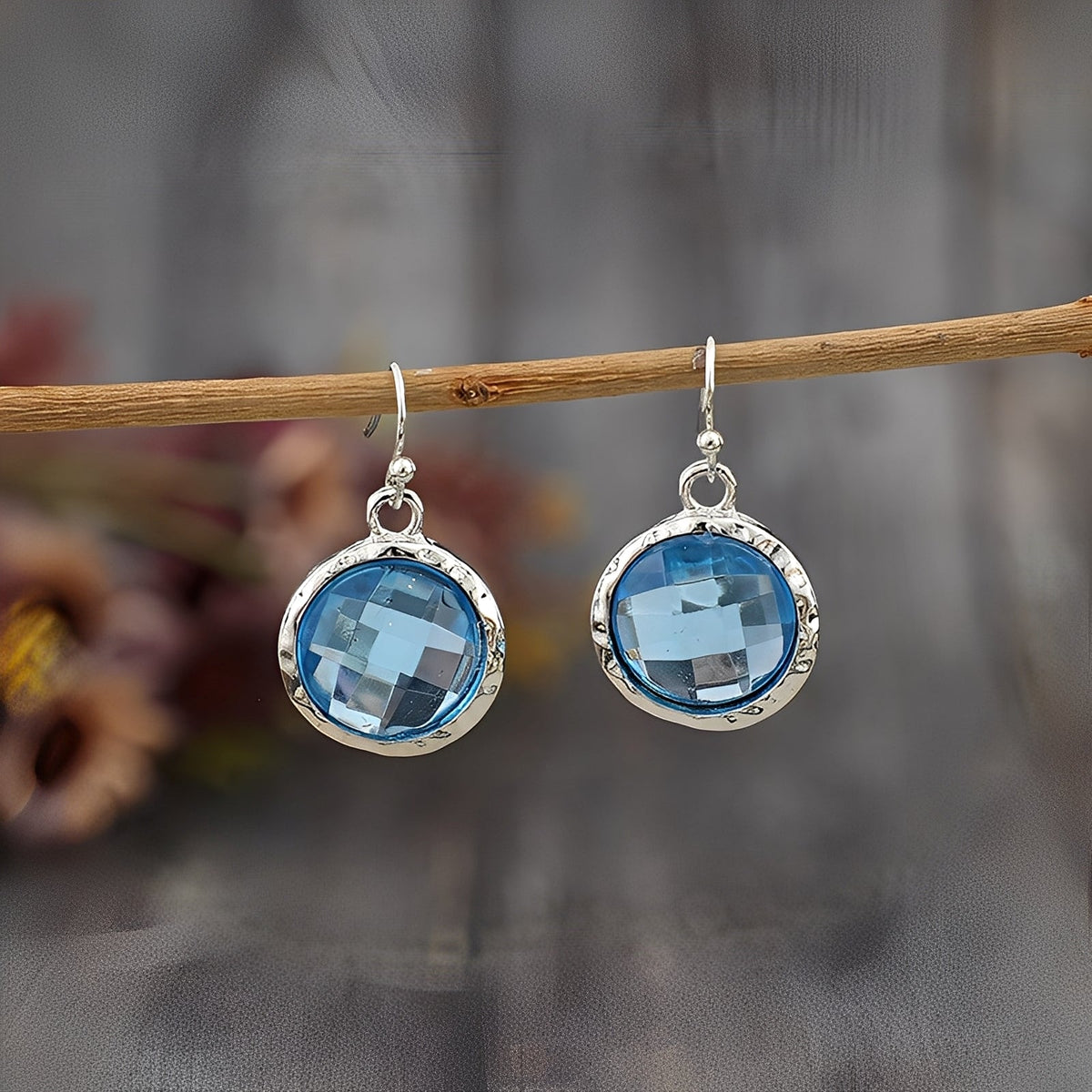 Azura – Vintage Ohrringe mit blauen Kristallen