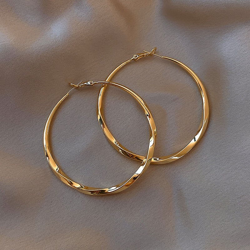 Enola – vintage Ohrringe aus Roségold